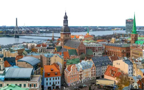 Ryga: Bezpieczne miasto? Poznaj fakty i unikaj zagrożeń