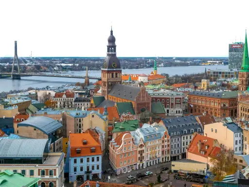 Ryga: Bezpieczne miasto? Poznaj fakty i unikaj zagrożeń