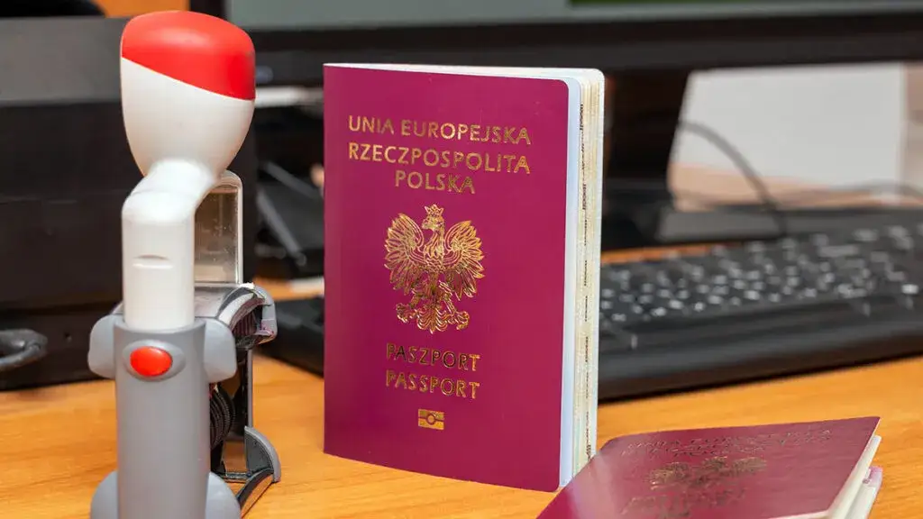 Tabela opłat za paszport i zniżki